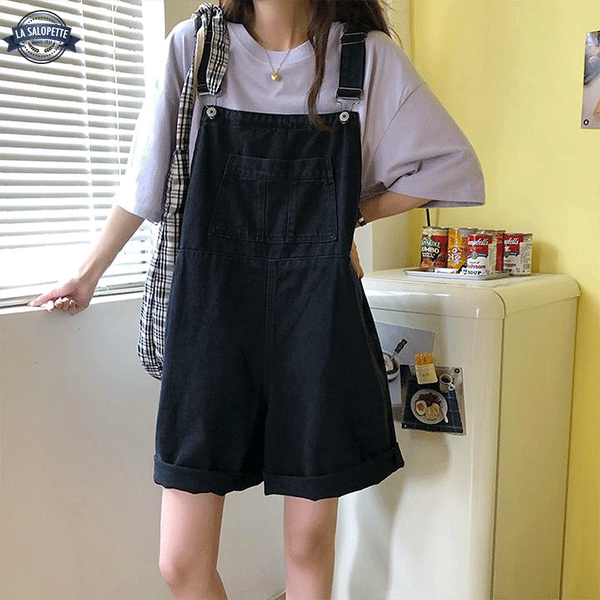 Short Dungarees Woman in Fishnet Jeans